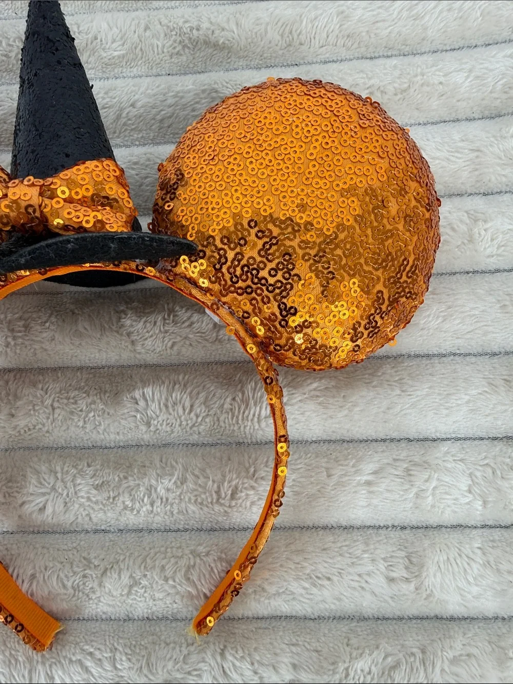 Disney Minnie Rars Orange Sequin Witch Ear Headband